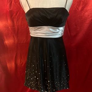 Jump Apparel size 1/2 pre owned good condition